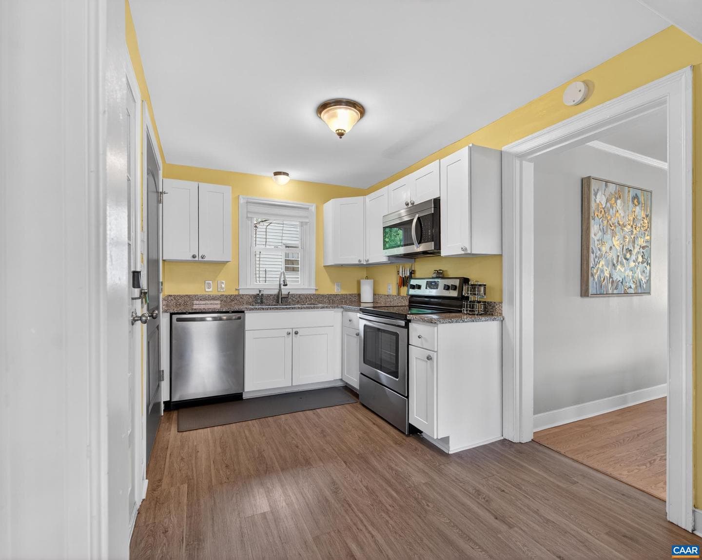 1304 Belleview Ave photo 14