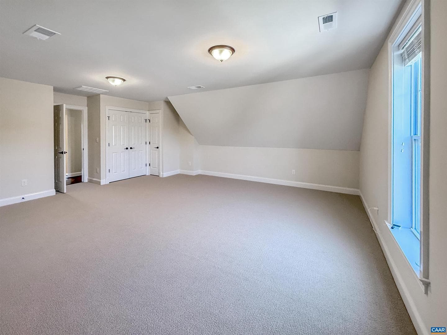 1410 Hillbrook Ct photo 25