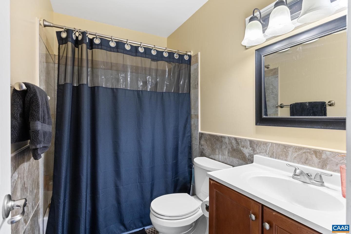 15760 Fox Chase Ln photo 22