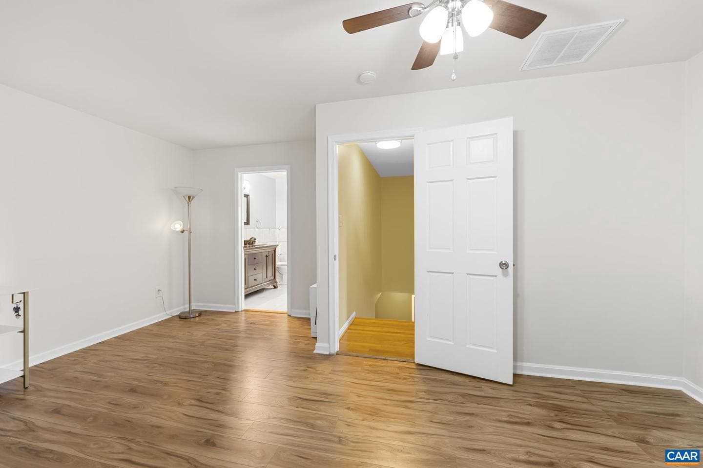 15760 Fox Chase Ln photo 24