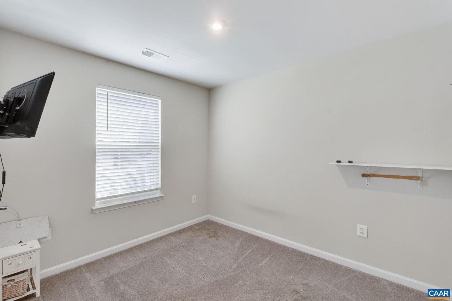 93 Virginia Ave photo 16