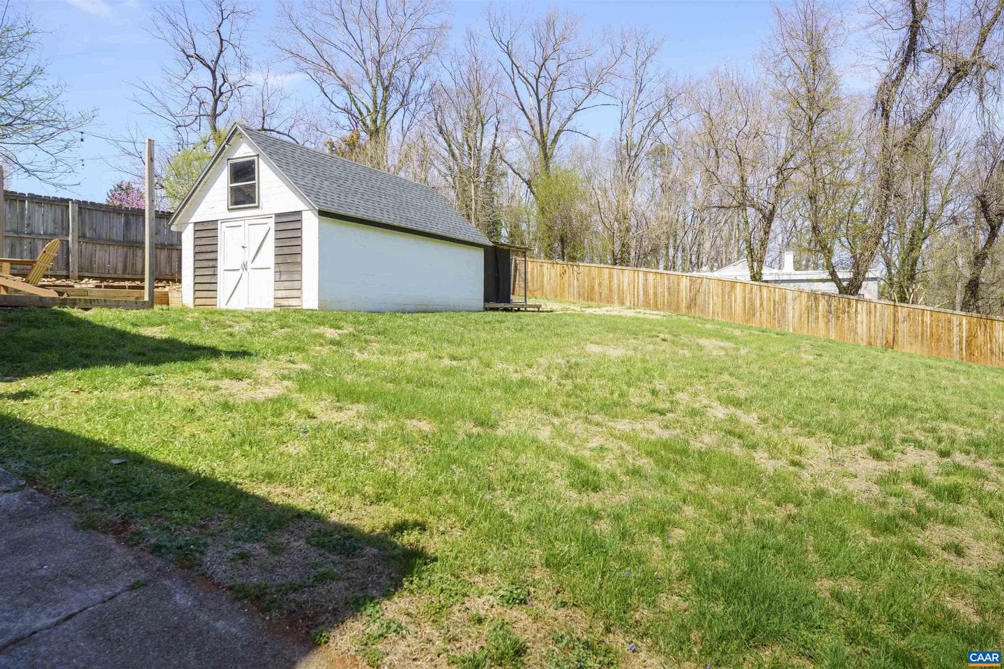 403 Robertson Ave photo 37