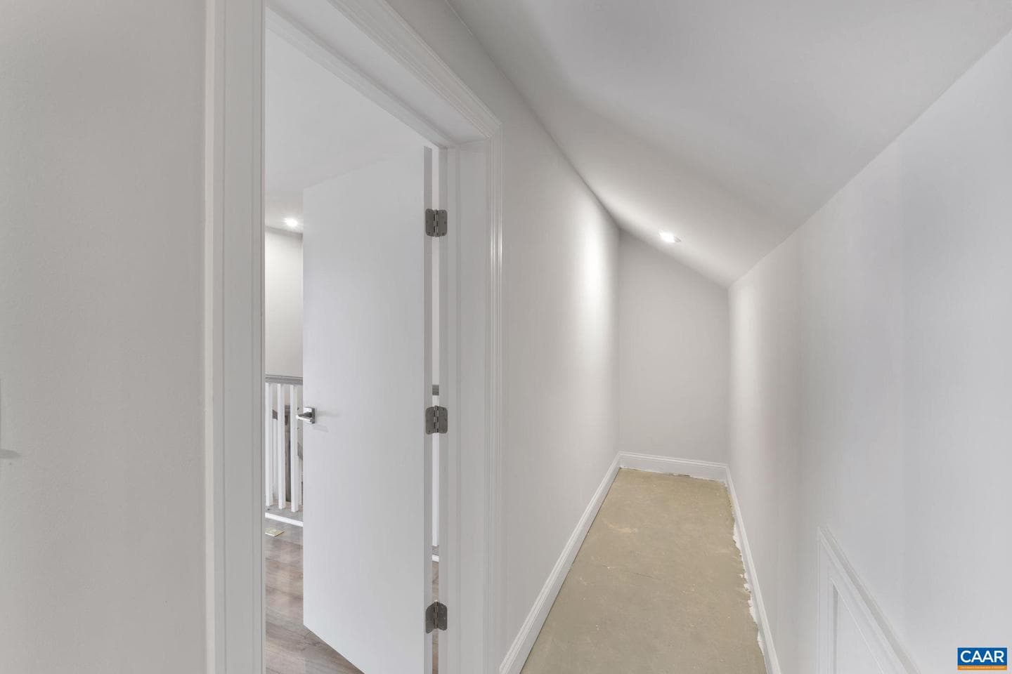 24 Talen Ln photo 35