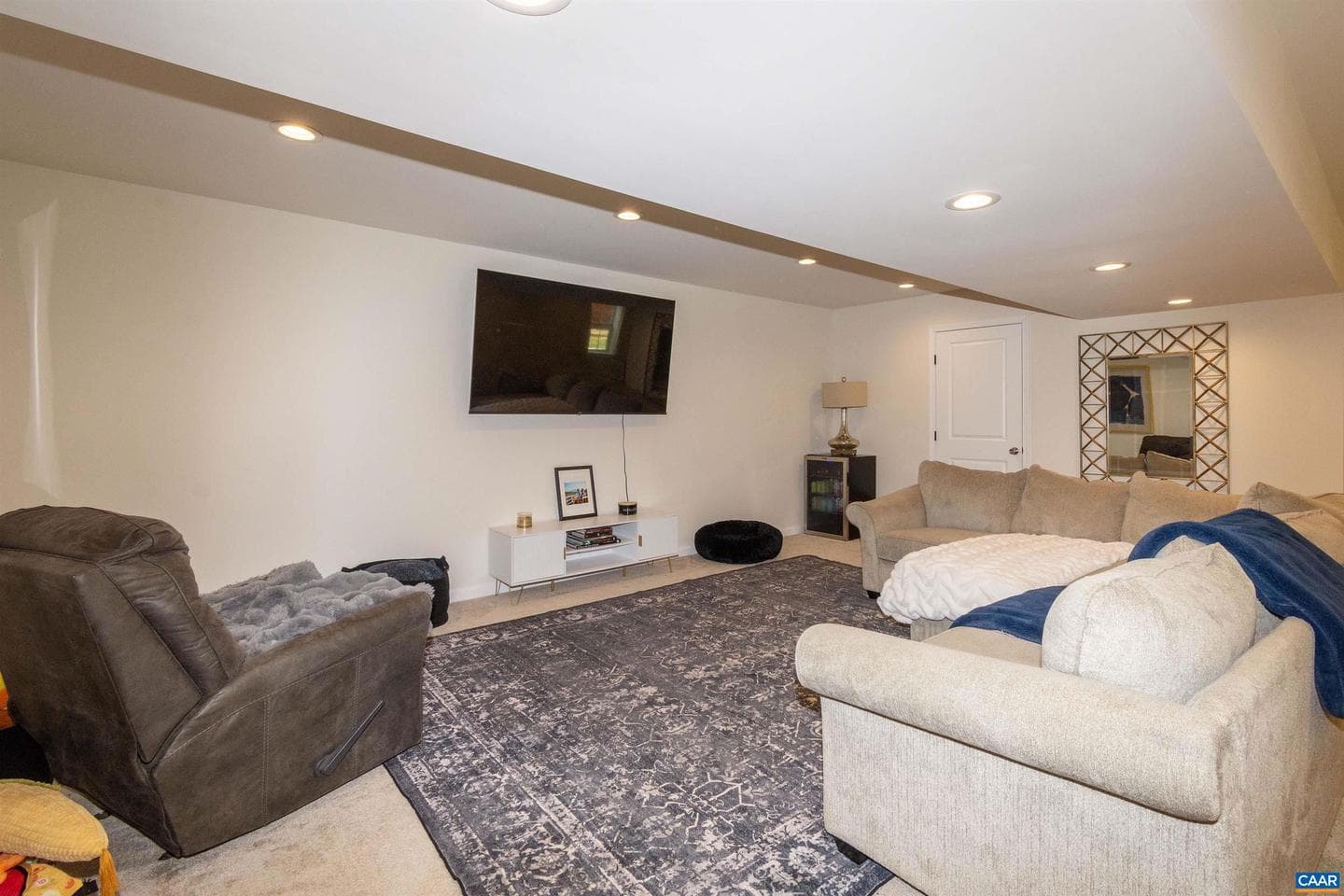 13079 Kendall Rd photo 36