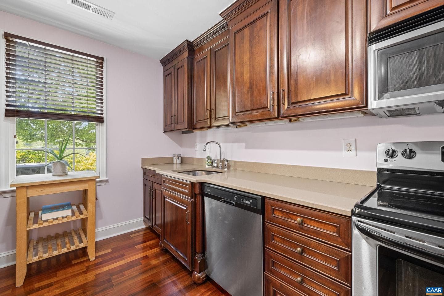 1313 Villa Way #b photo 10