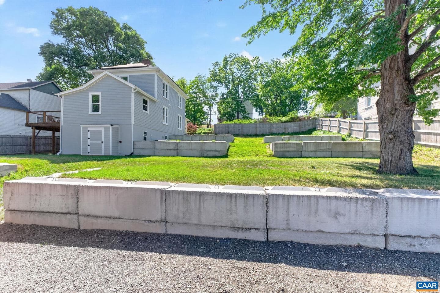 433 N Winchester Ave photo 56