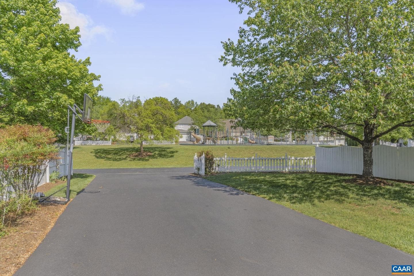 3353 Turnberry Cir photo 5