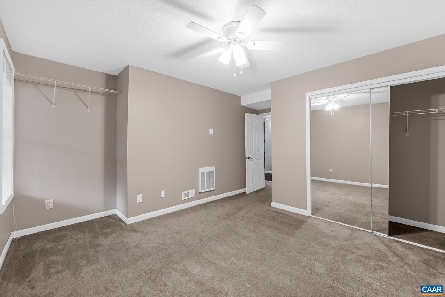 495 Jefferson Dr photo 22