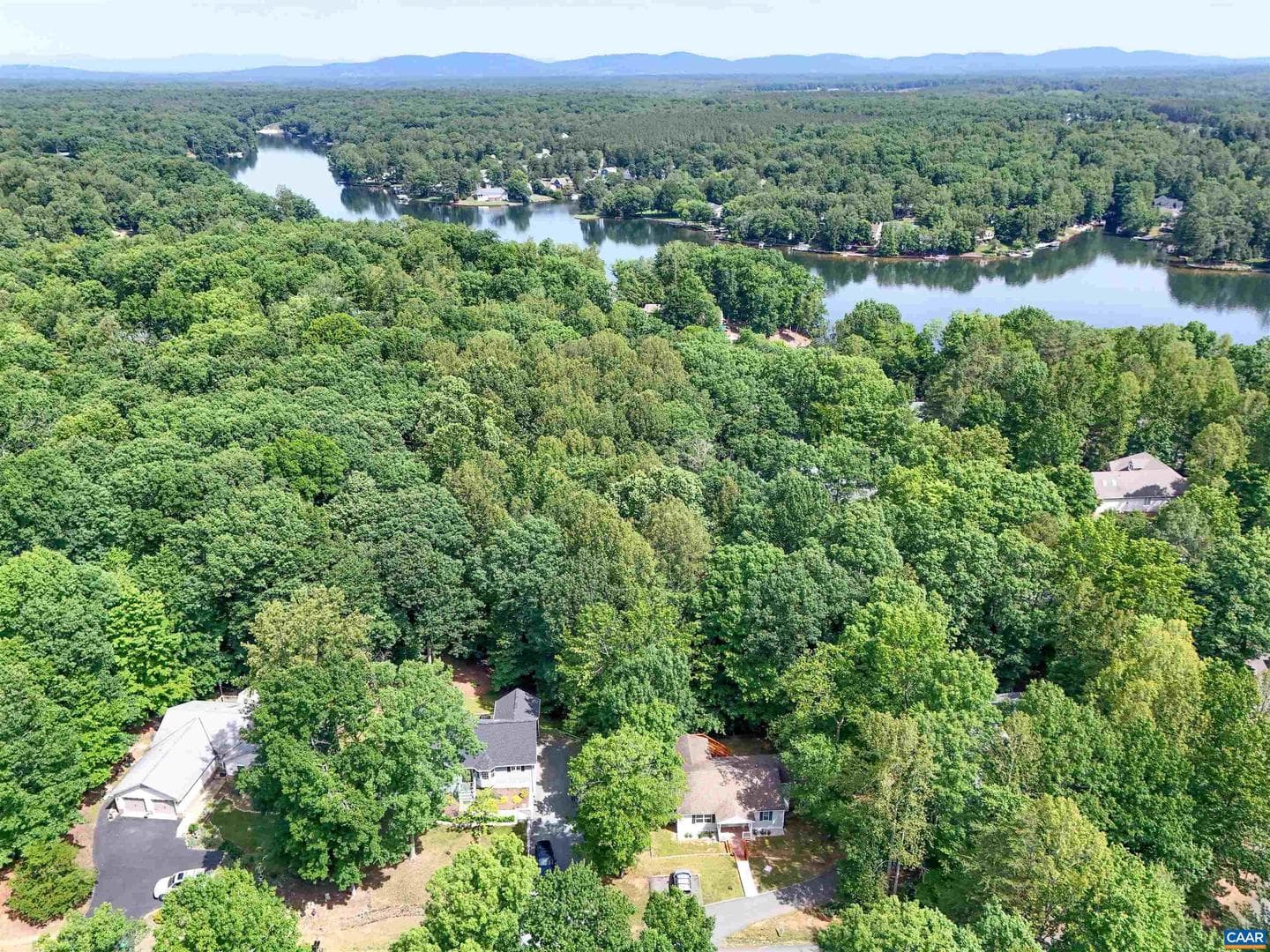 26 West Lake Forest Dr photo 19