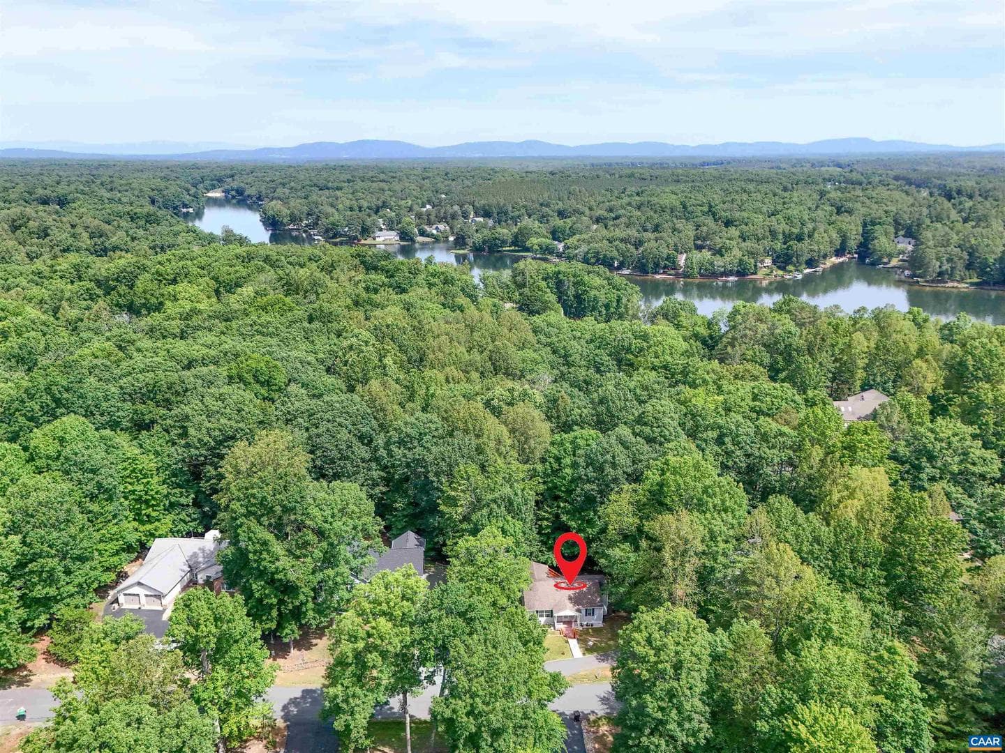26 West Lake Forest Dr photo 20