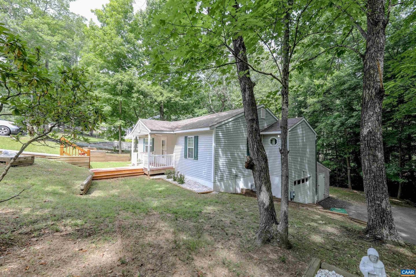 26 West Lake Forest Dr photo 32