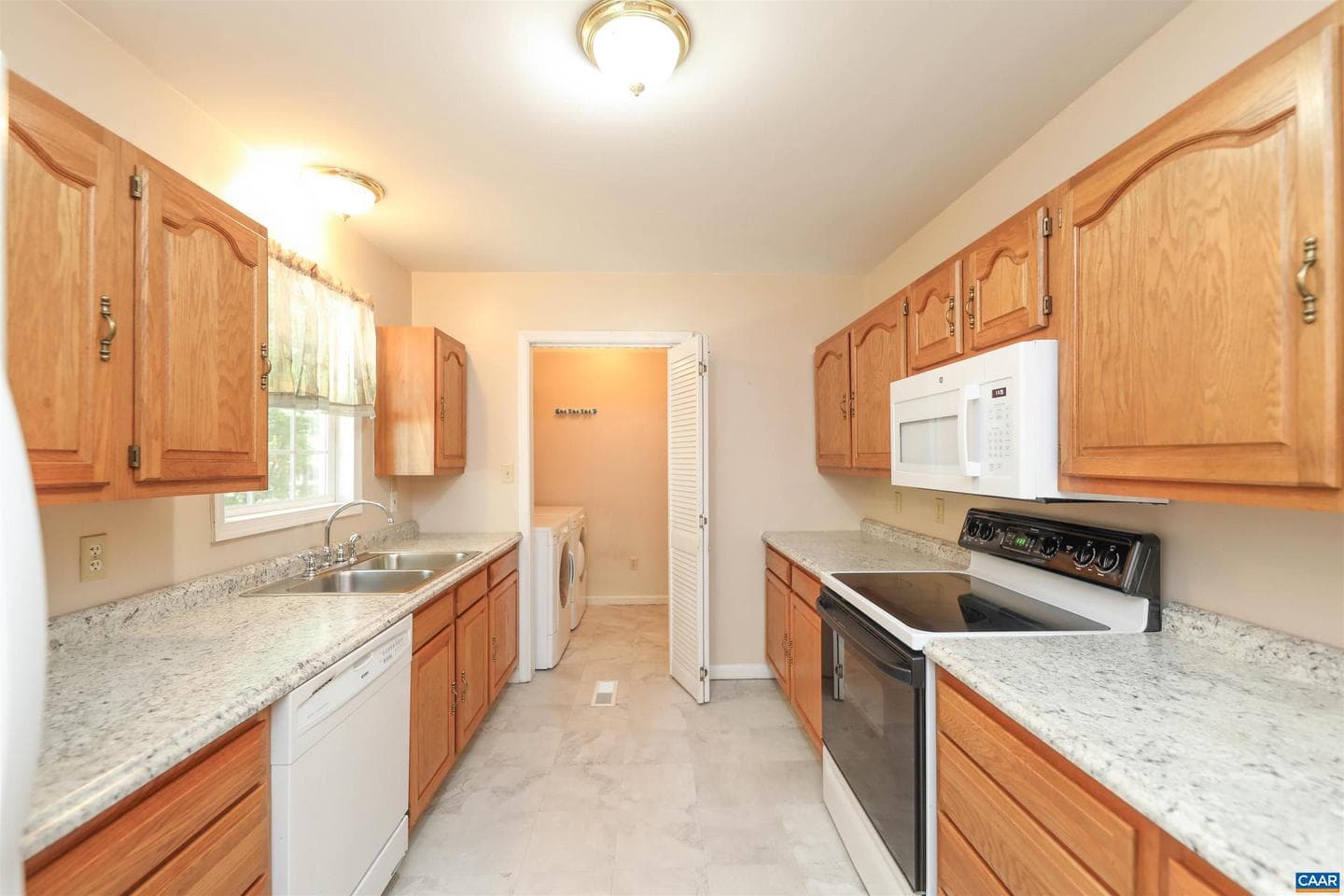 26 West Lake Forest Dr photo 47