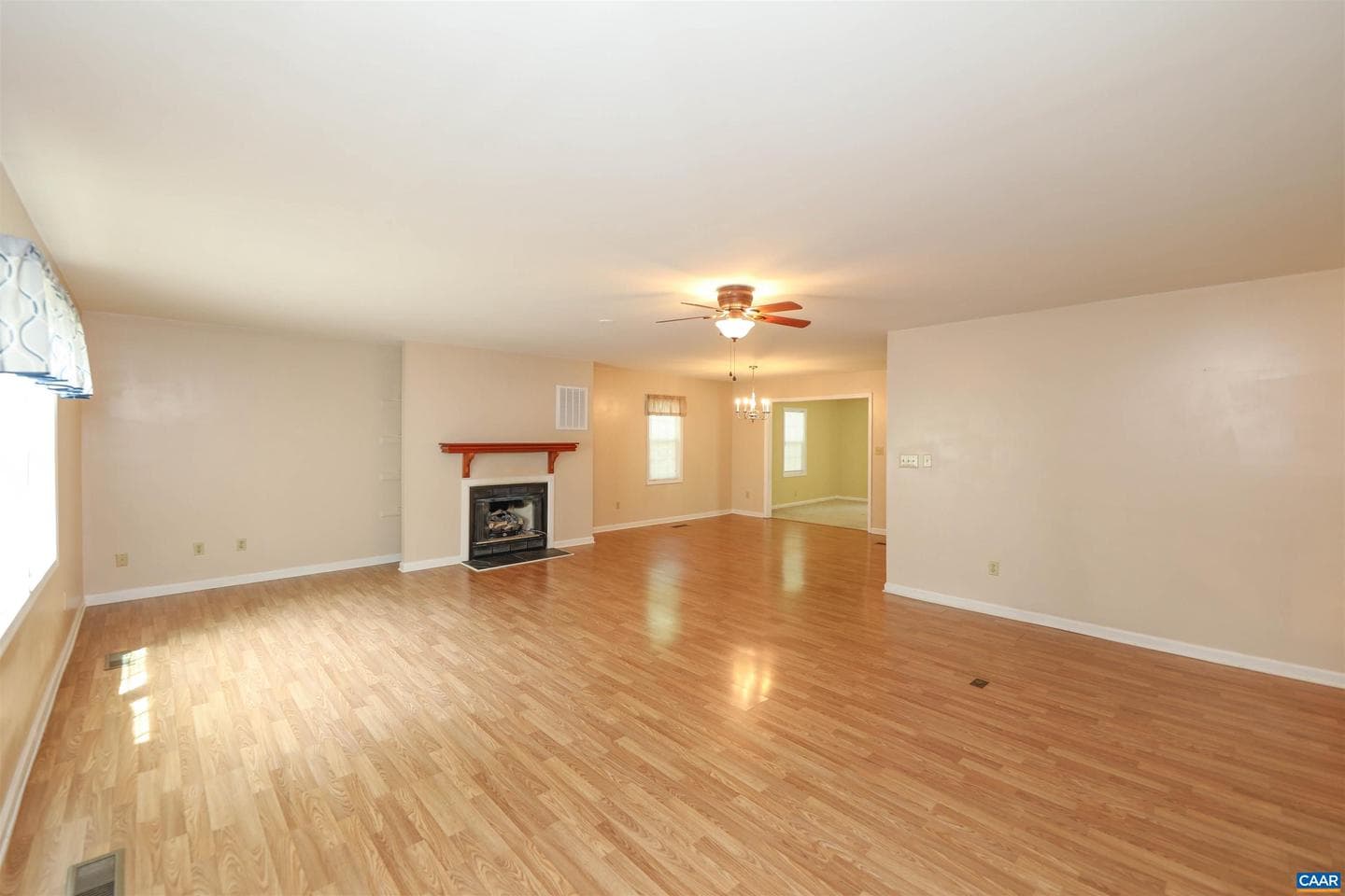 26 West Lake Forest Dr photo 9