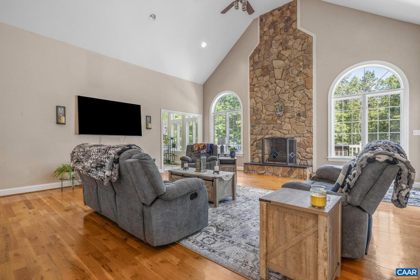 2629 Ducks Lake Ridge Rd photo 11