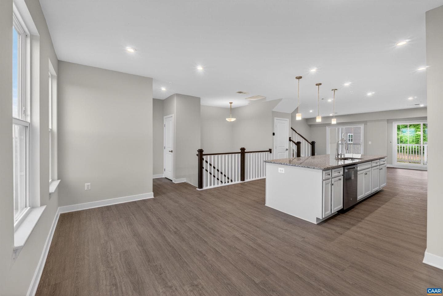 4068b Perseus Ln photo 9