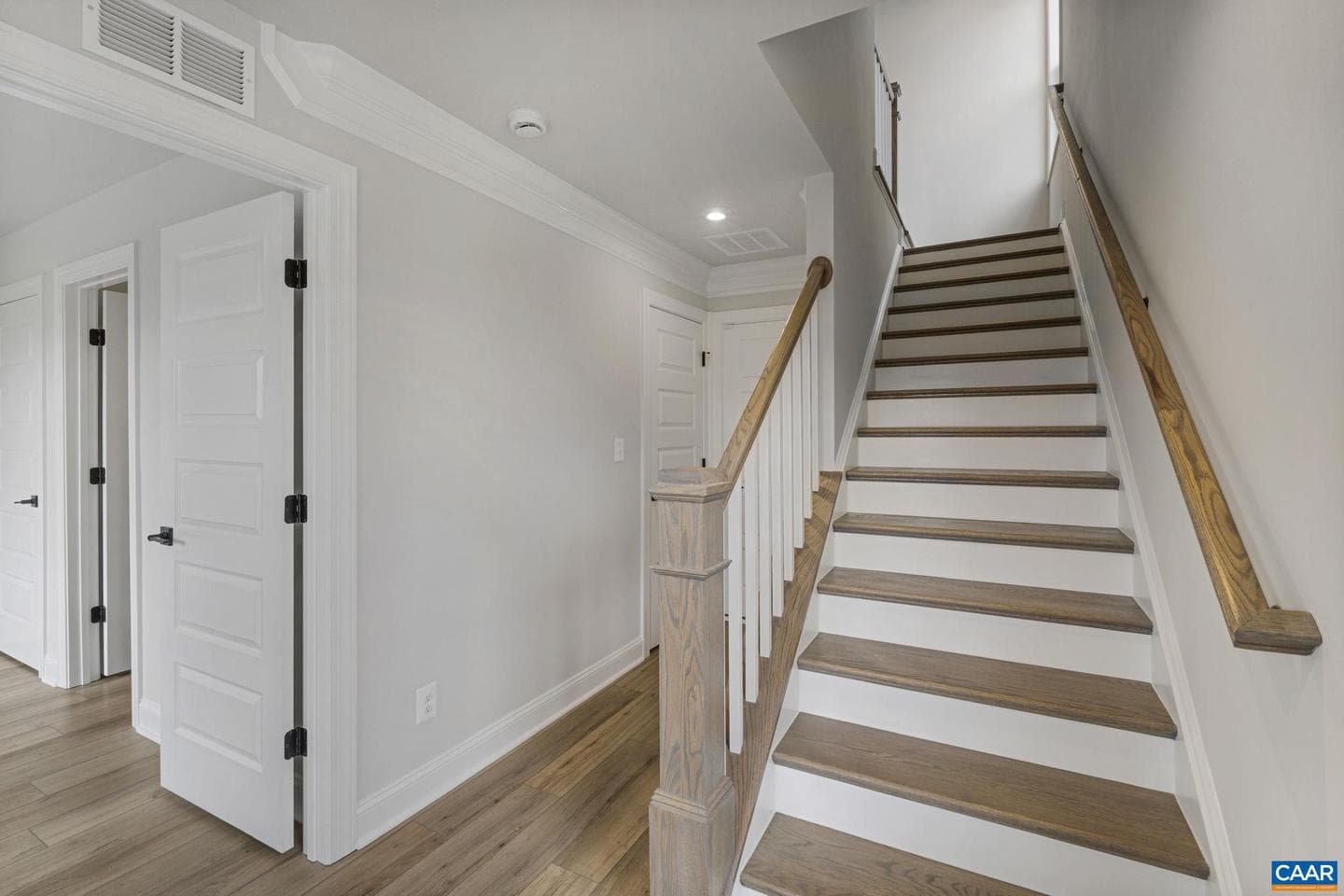 14 Forbes Dr photo 7