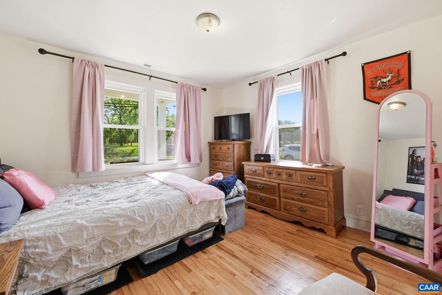 9034 Spotswood Trl photo 8