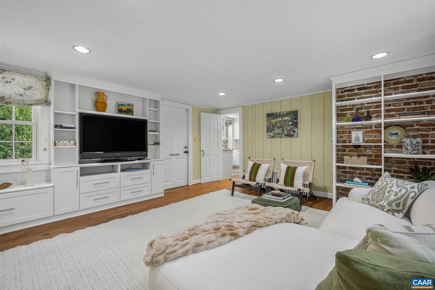 1868 Edgewood Ln photo 27