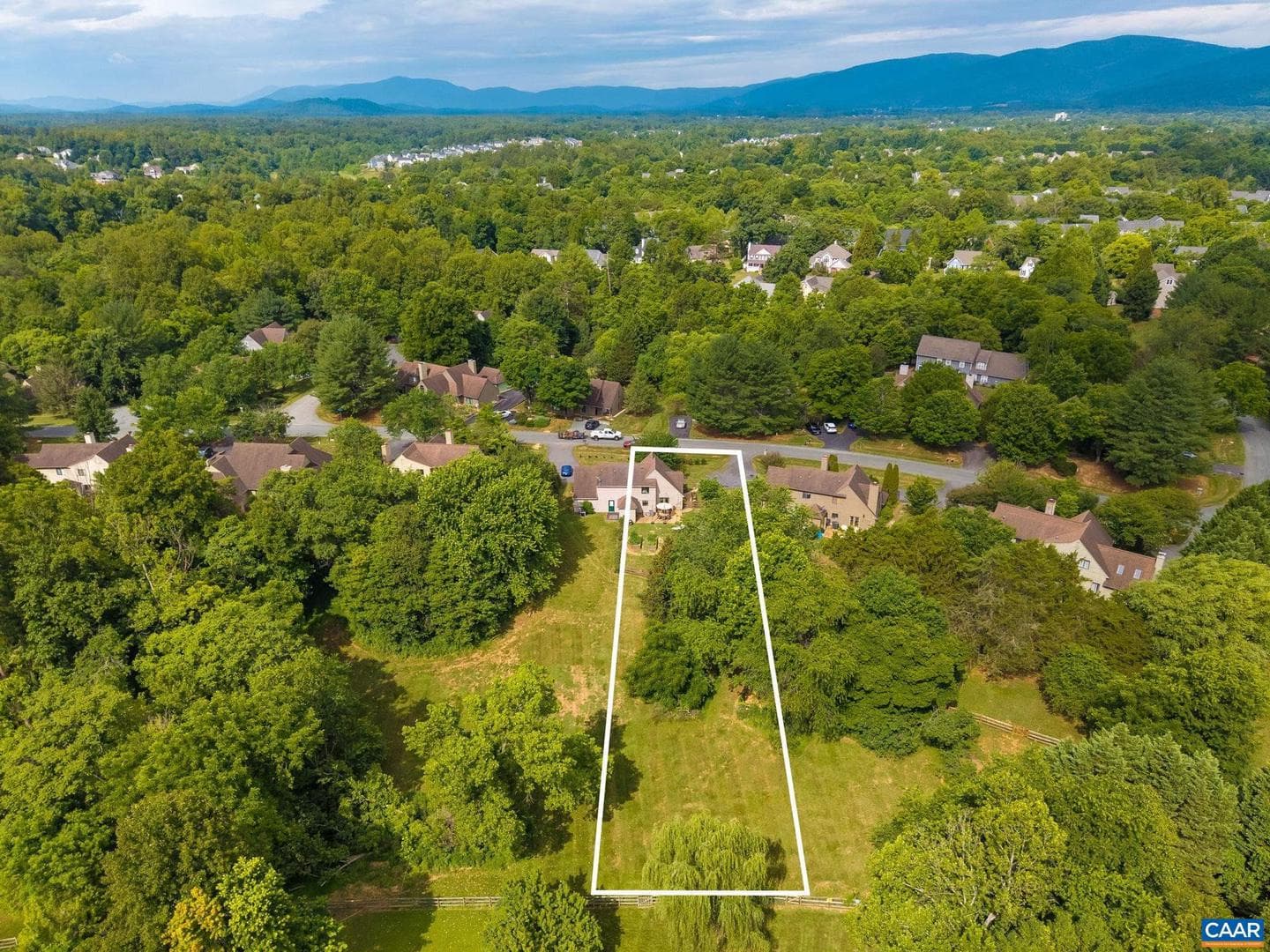 1067 Highland Dr photo 36