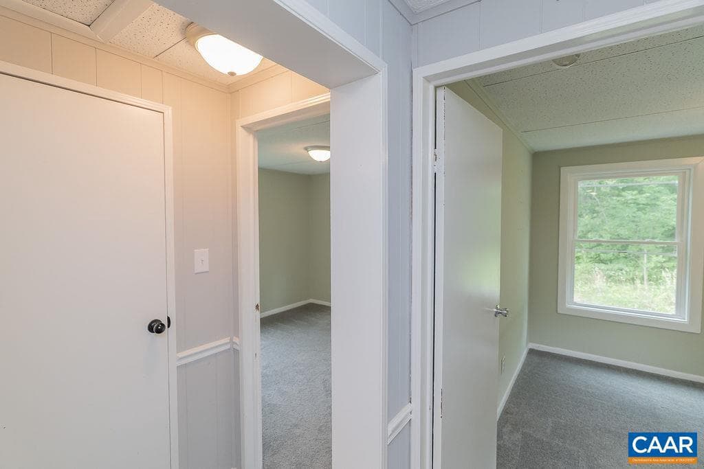 1043 Ford Ave photo 19