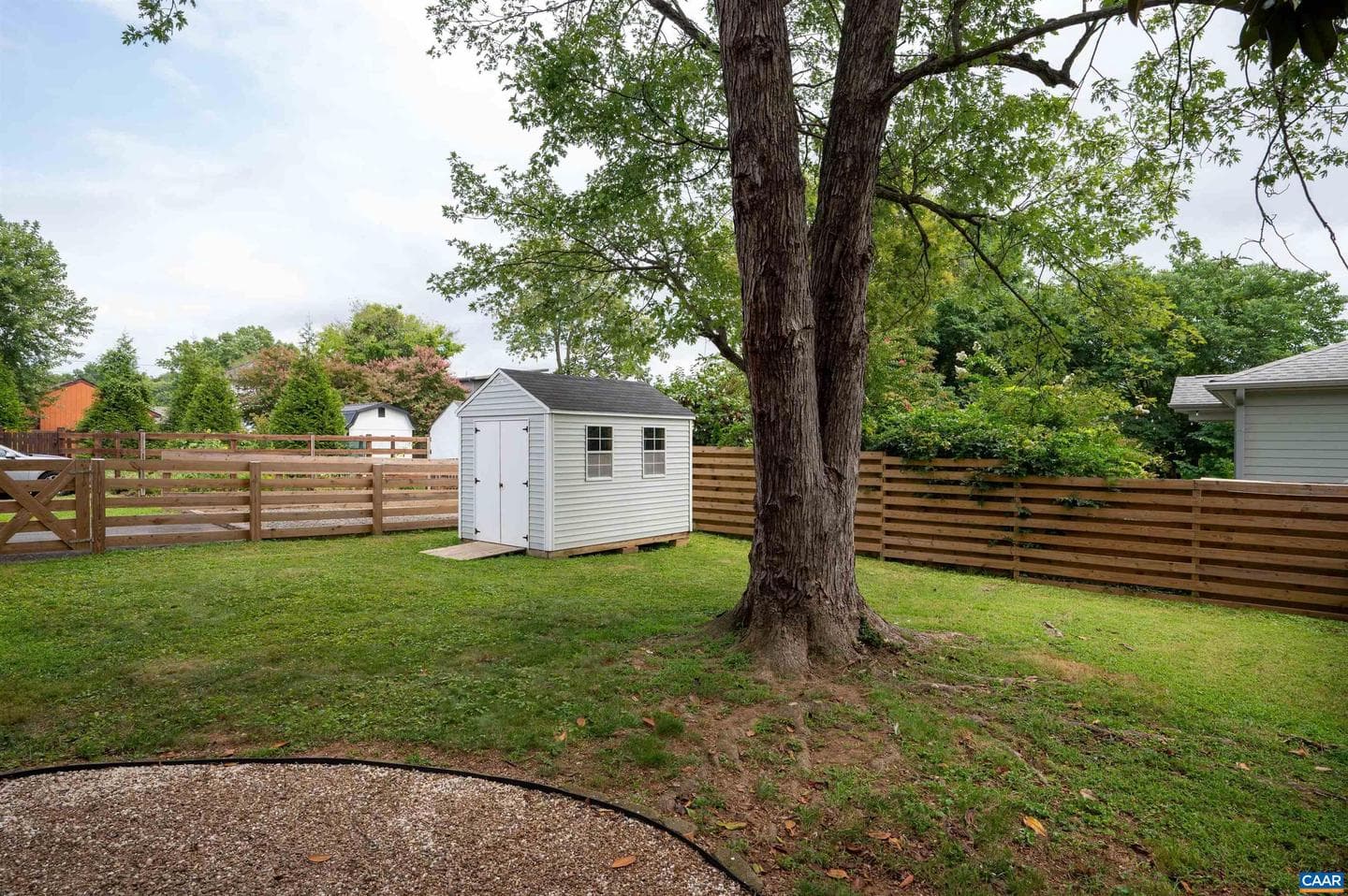 1006 Avon St photo 26