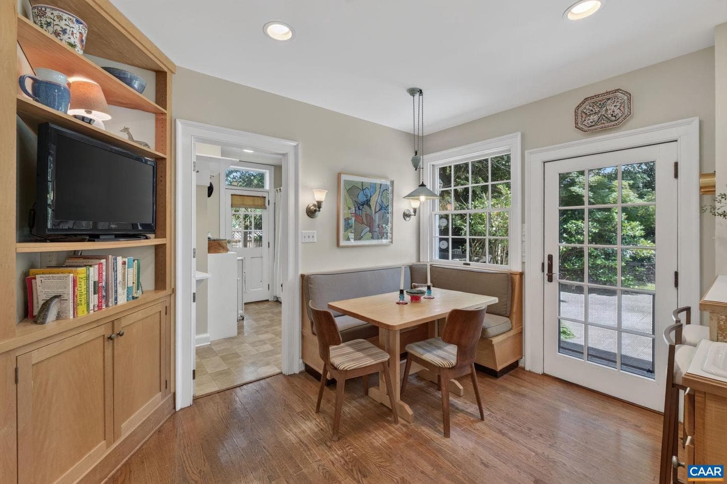 1847 Edgewood Ln photo 21