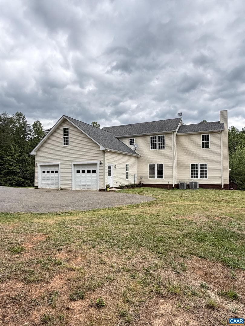 106 Mountainside Dr photo 3