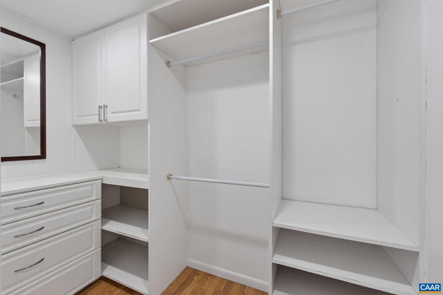 545 Burgoyne Rd #2 photo 18