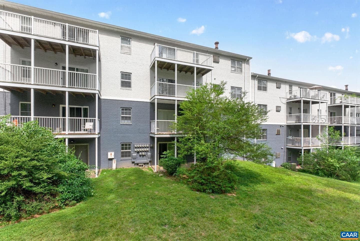 545 Burgoyne Rd #2 photo 22