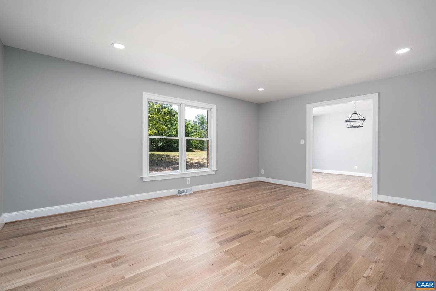 540 Milford Rd photo 14