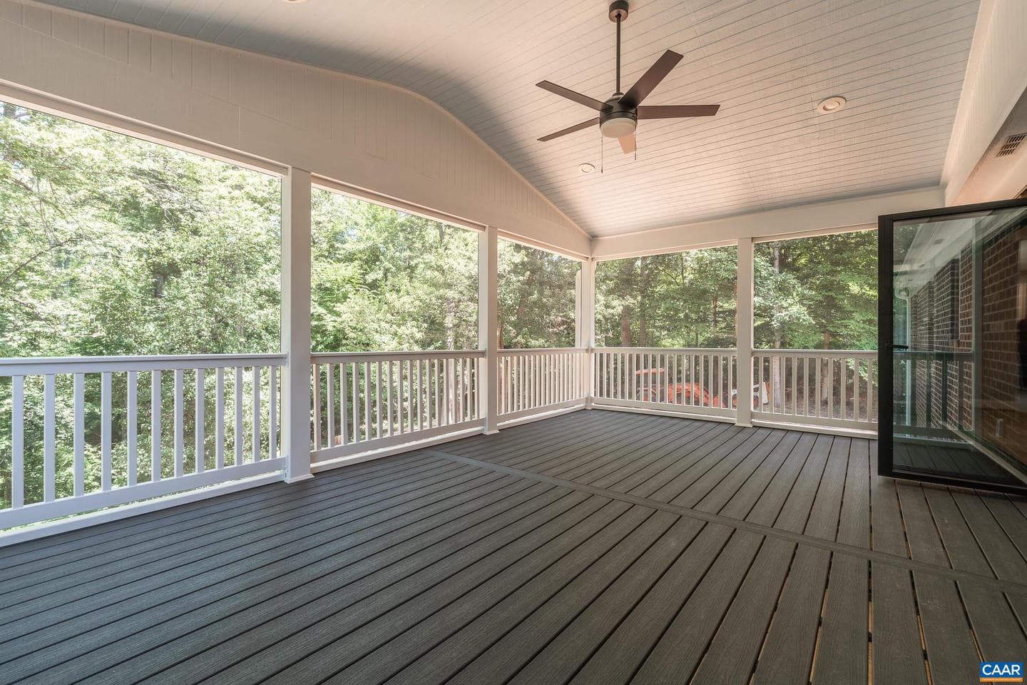 540 Milford Rd photo 17
