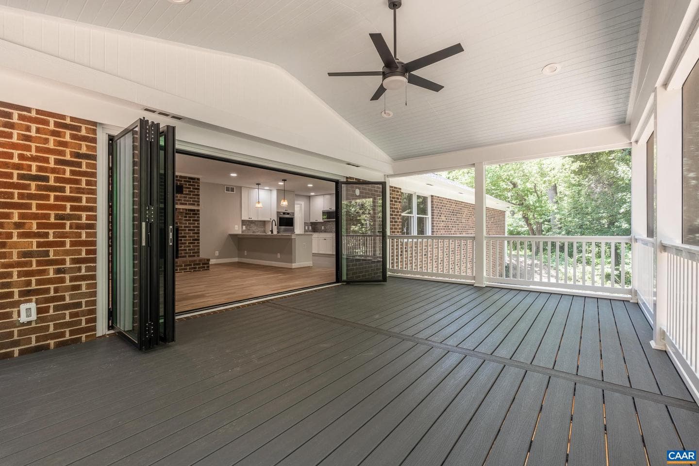 540 Milford Rd photo 20