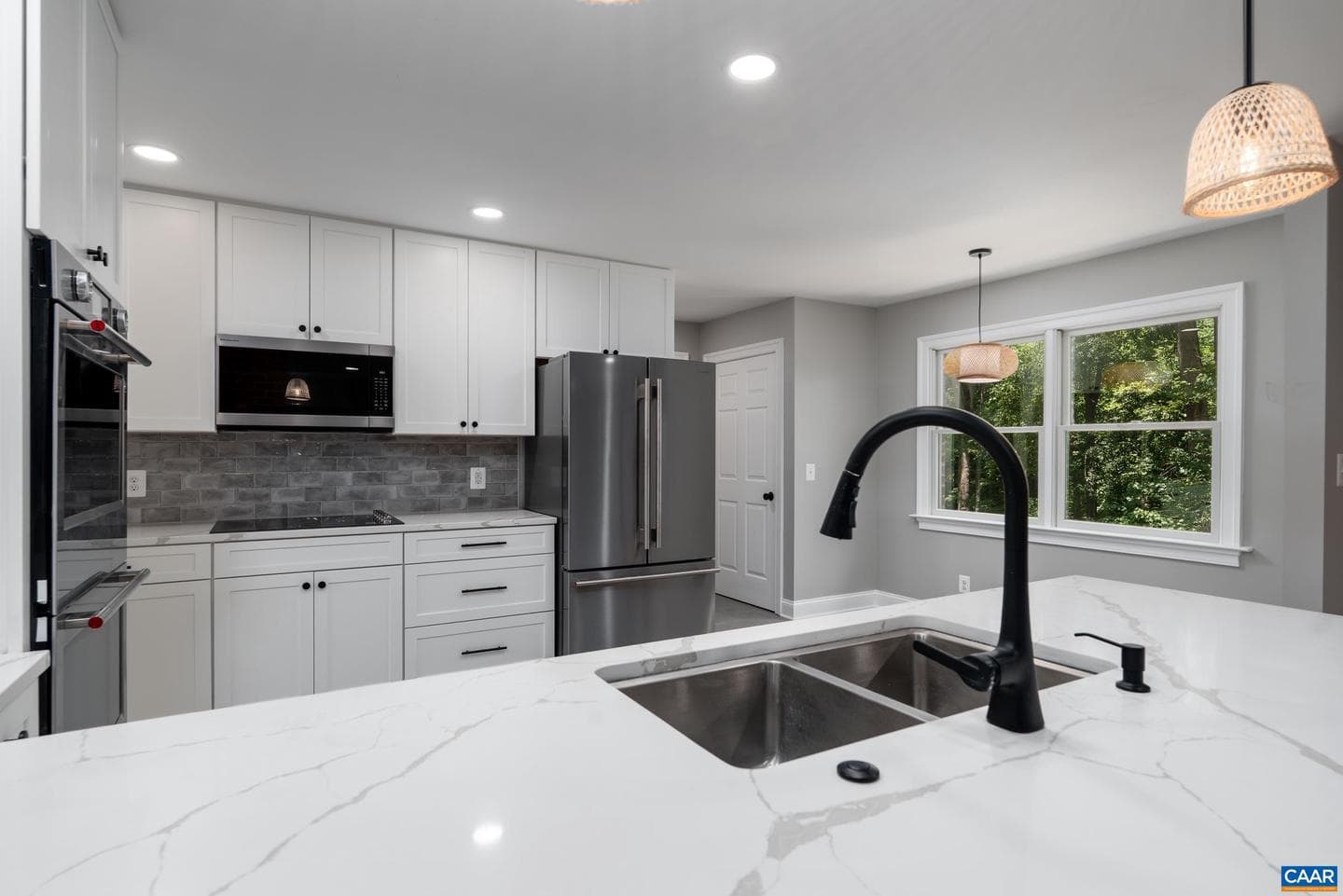 540 Milford Rd photo 30