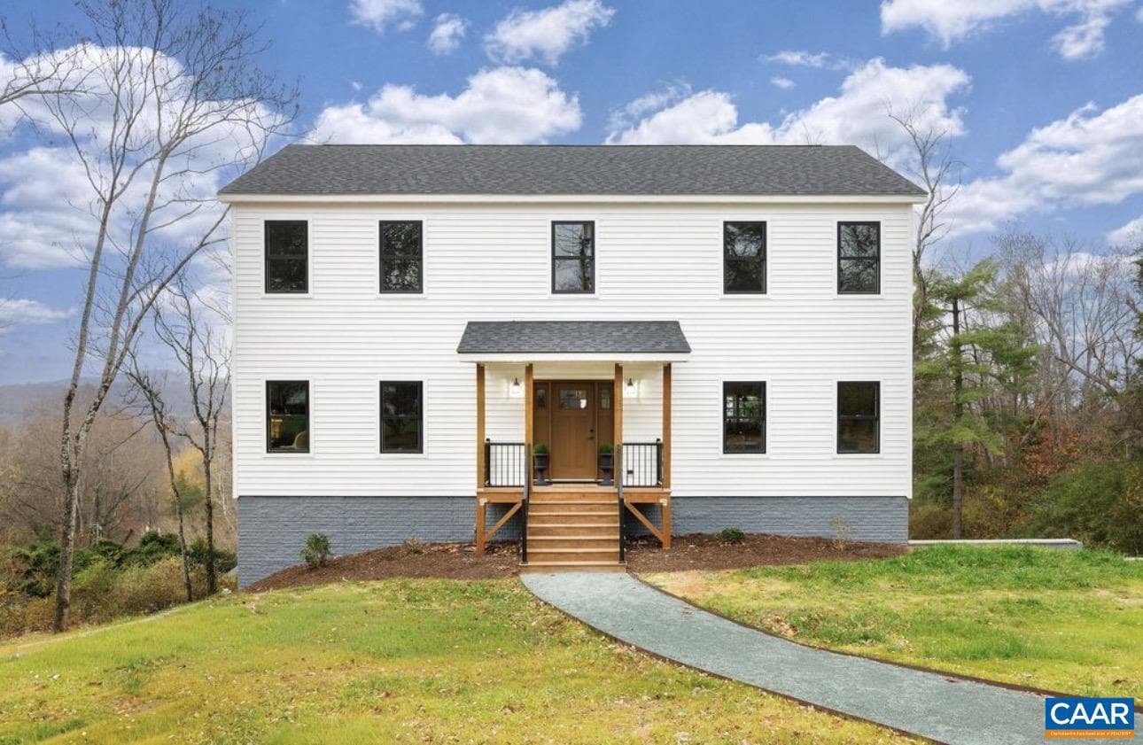 104 E Haven Ct