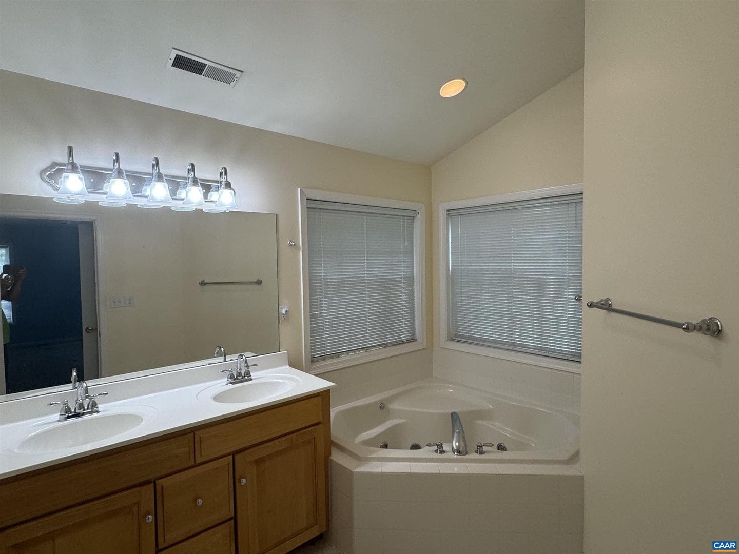 47 Bridlewood Dr photo 26