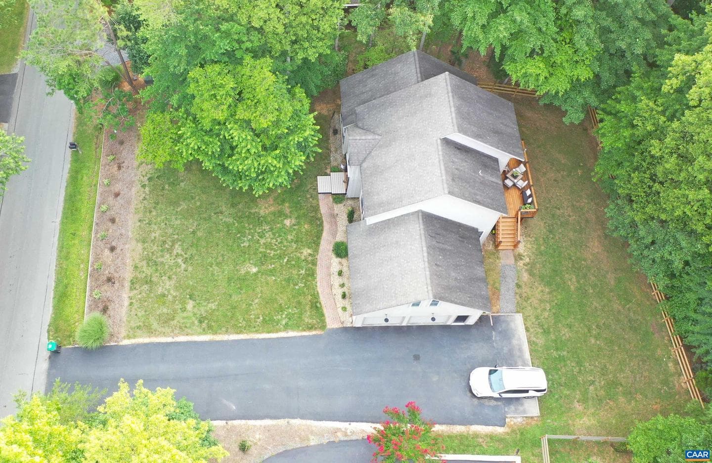 40 Brougham Rd photo 20