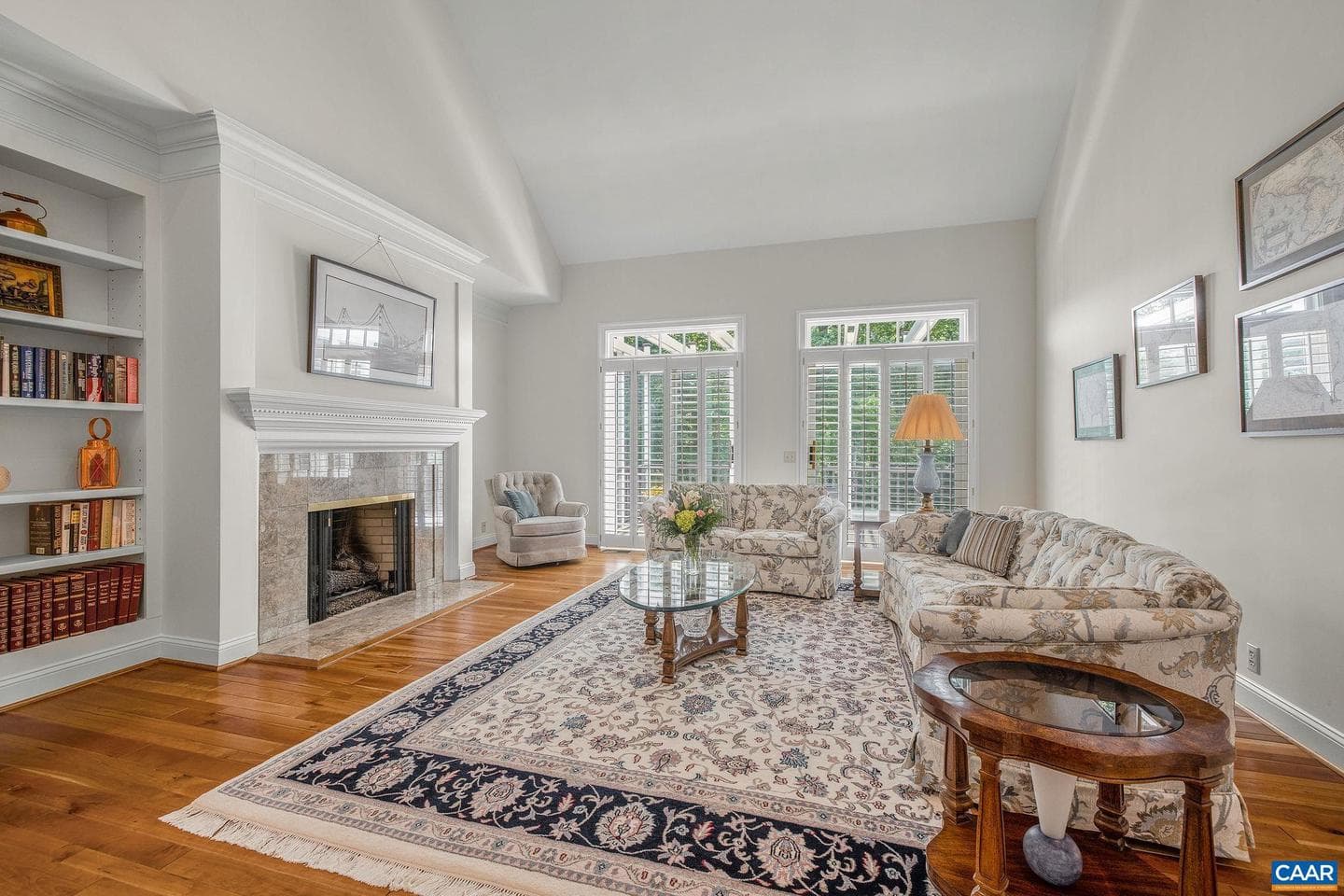 3059 Hyde Park Pl photo 13