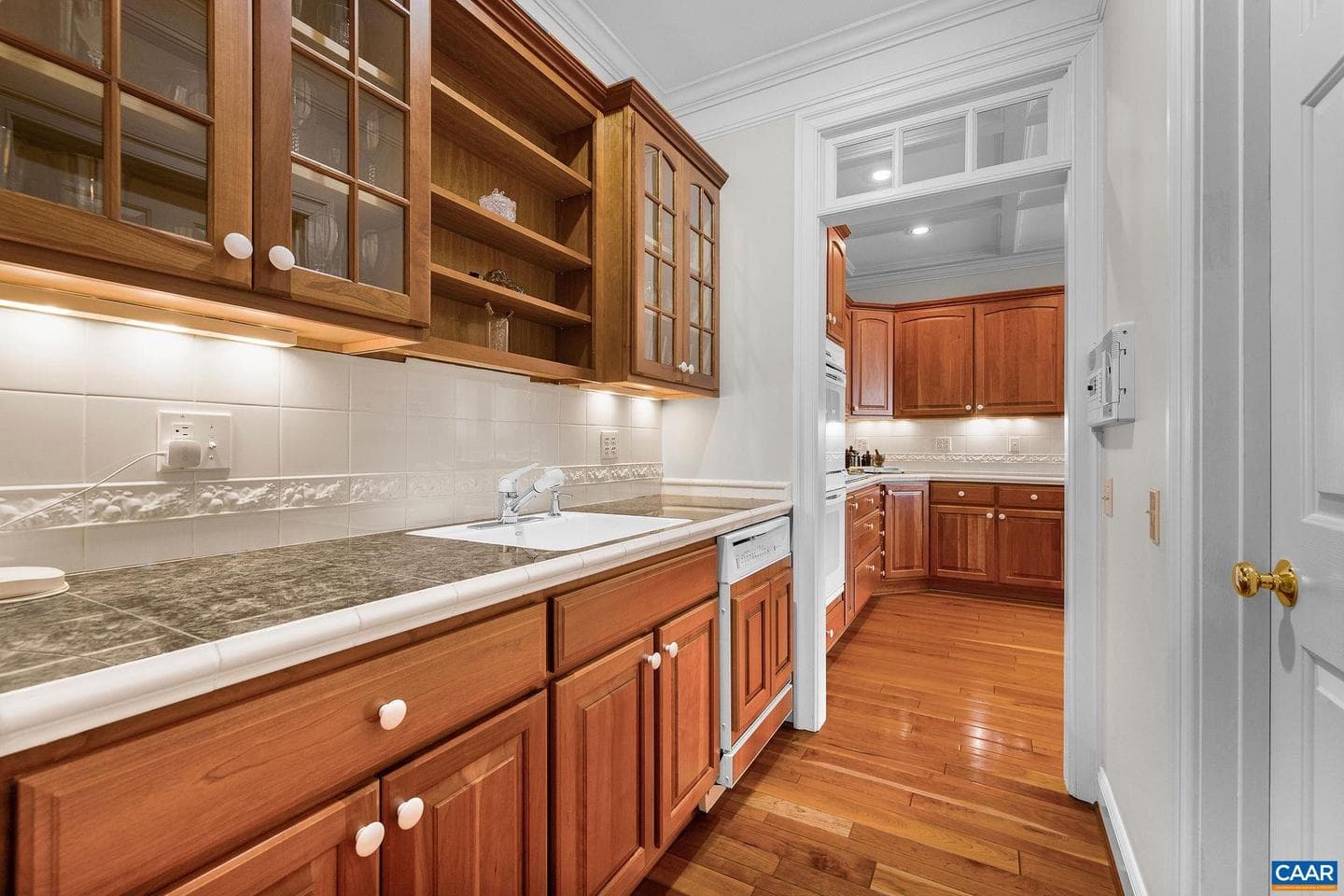 3059 Hyde Park Pl photo 18