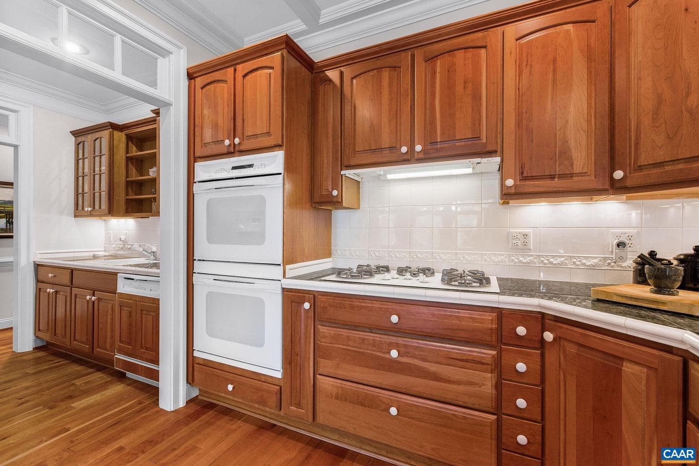 3059 Hyde Park Pl photo 23