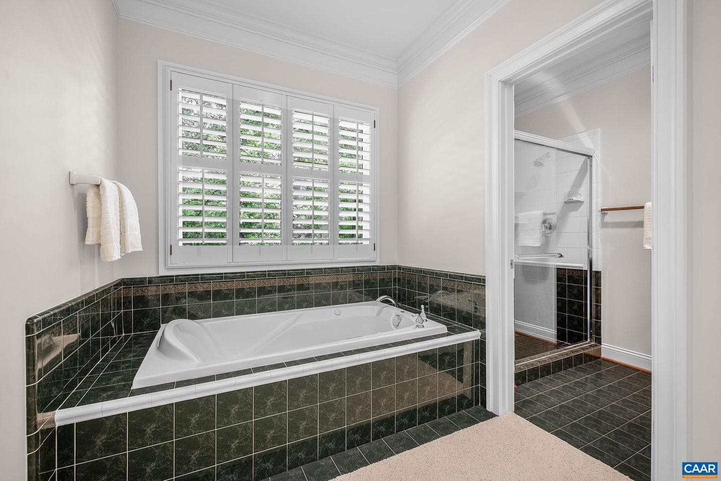 3059 Hyde Park Pl photo 38