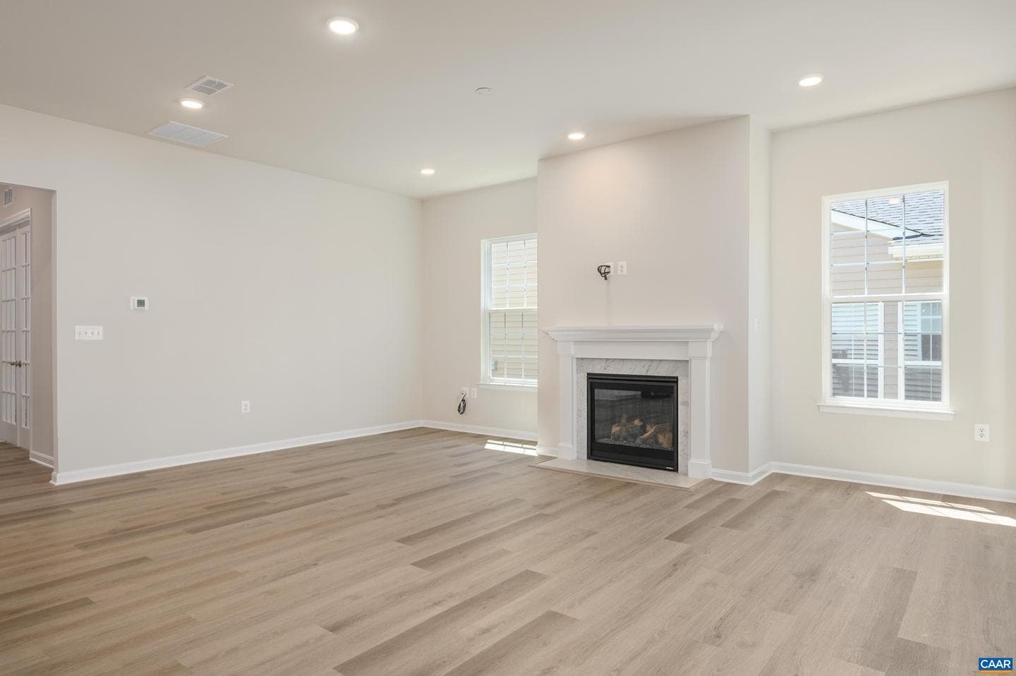 774 Four Seasons Dr photo 11
