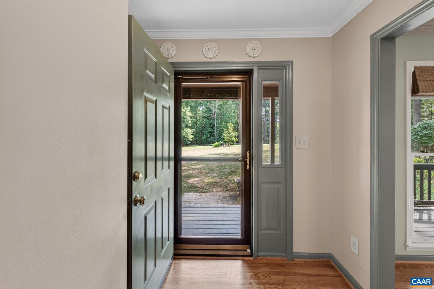 5880 Lexington Ln photo 4