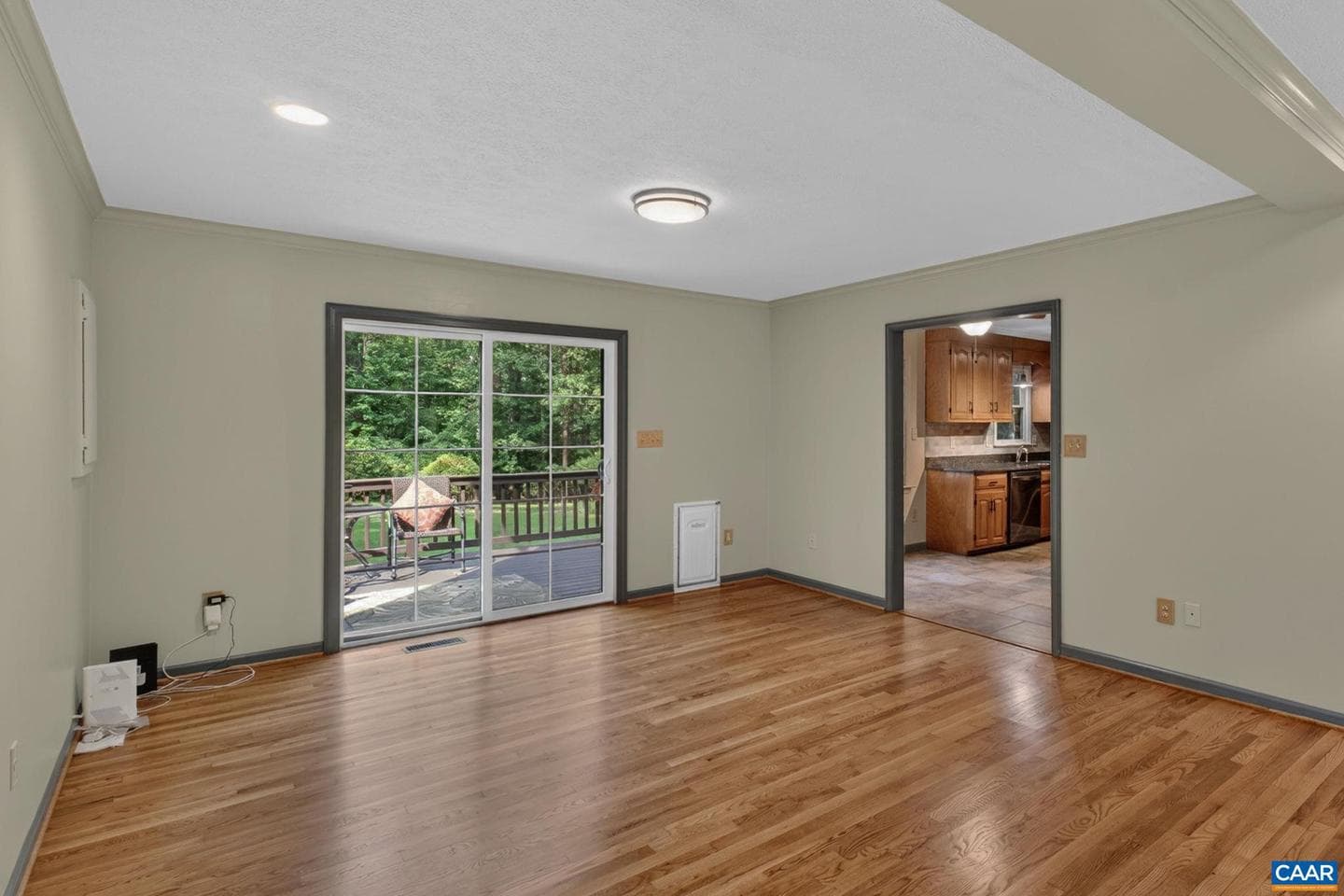 5880 Lexington Ln photo 8