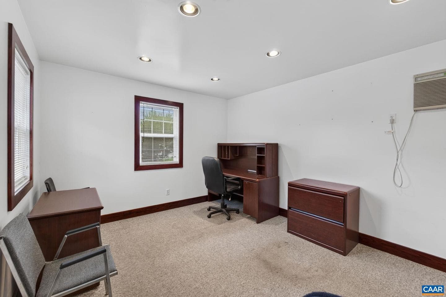 301 Meade Ave photo 25