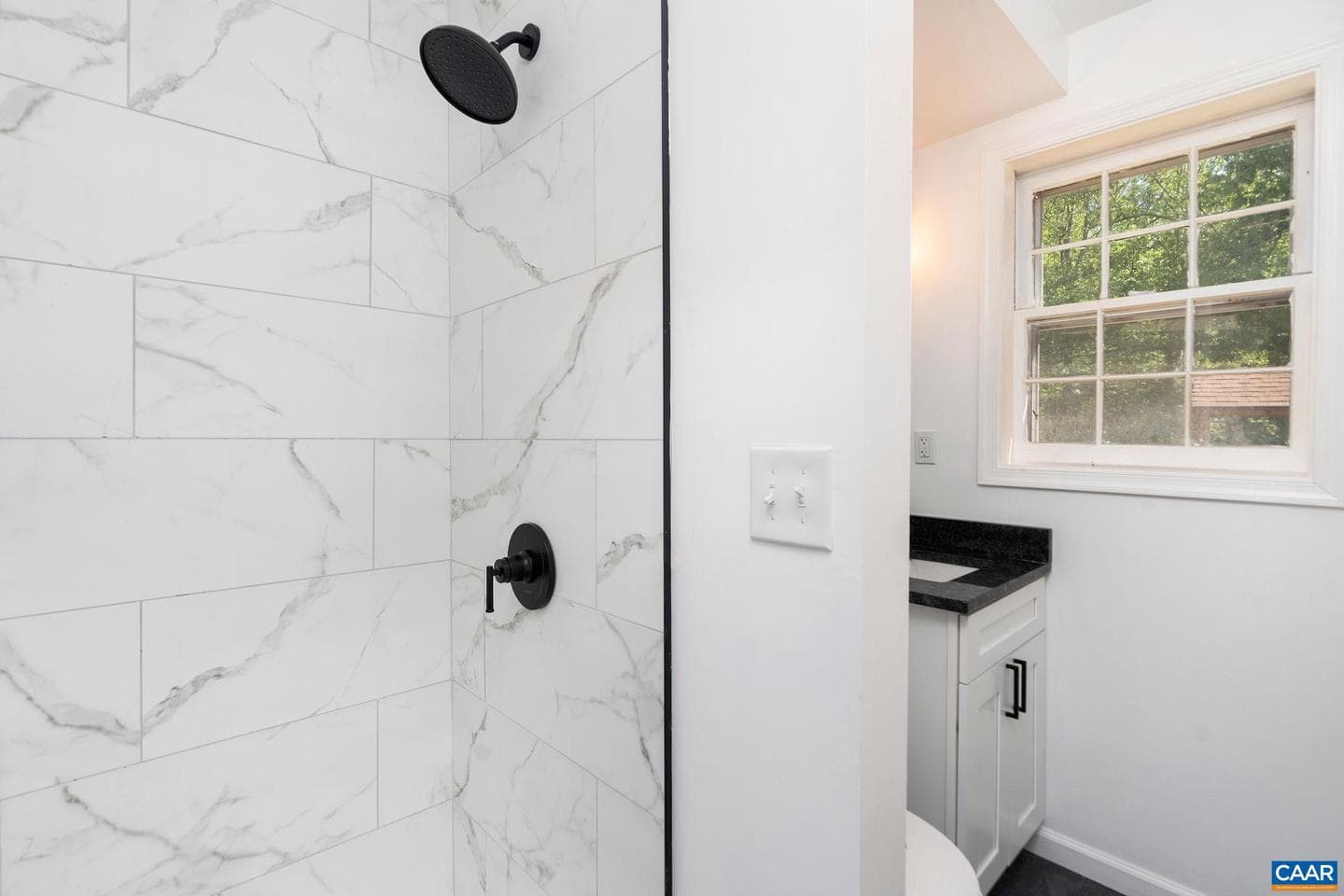 2208 Banbury St photo 30