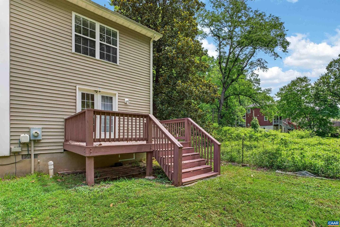562 Cleveland Ave photo 23