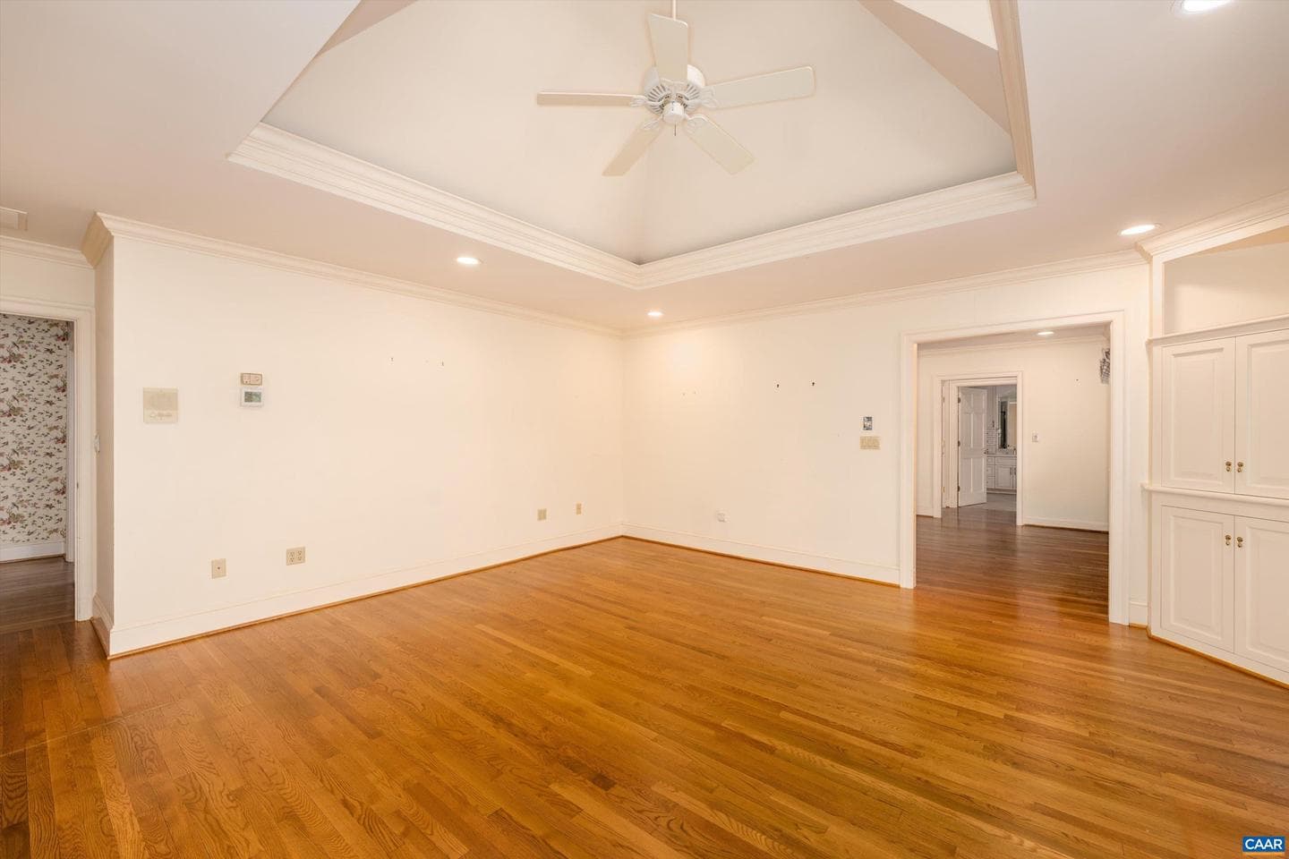 546 Three Pond Ln photo 32