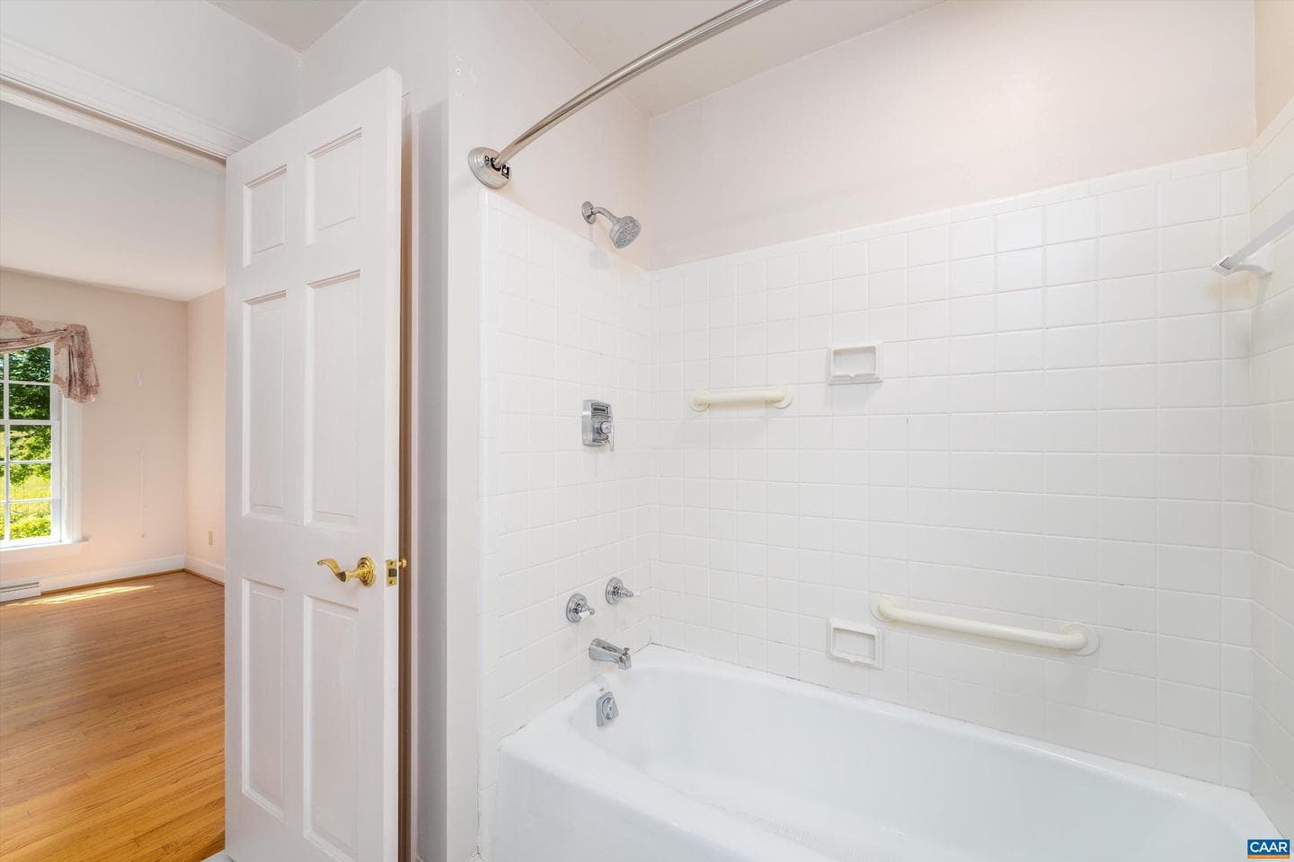546 Three Pond Ln photo 55