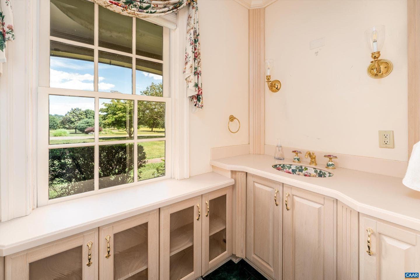 546 Three Pond Ln photo 56