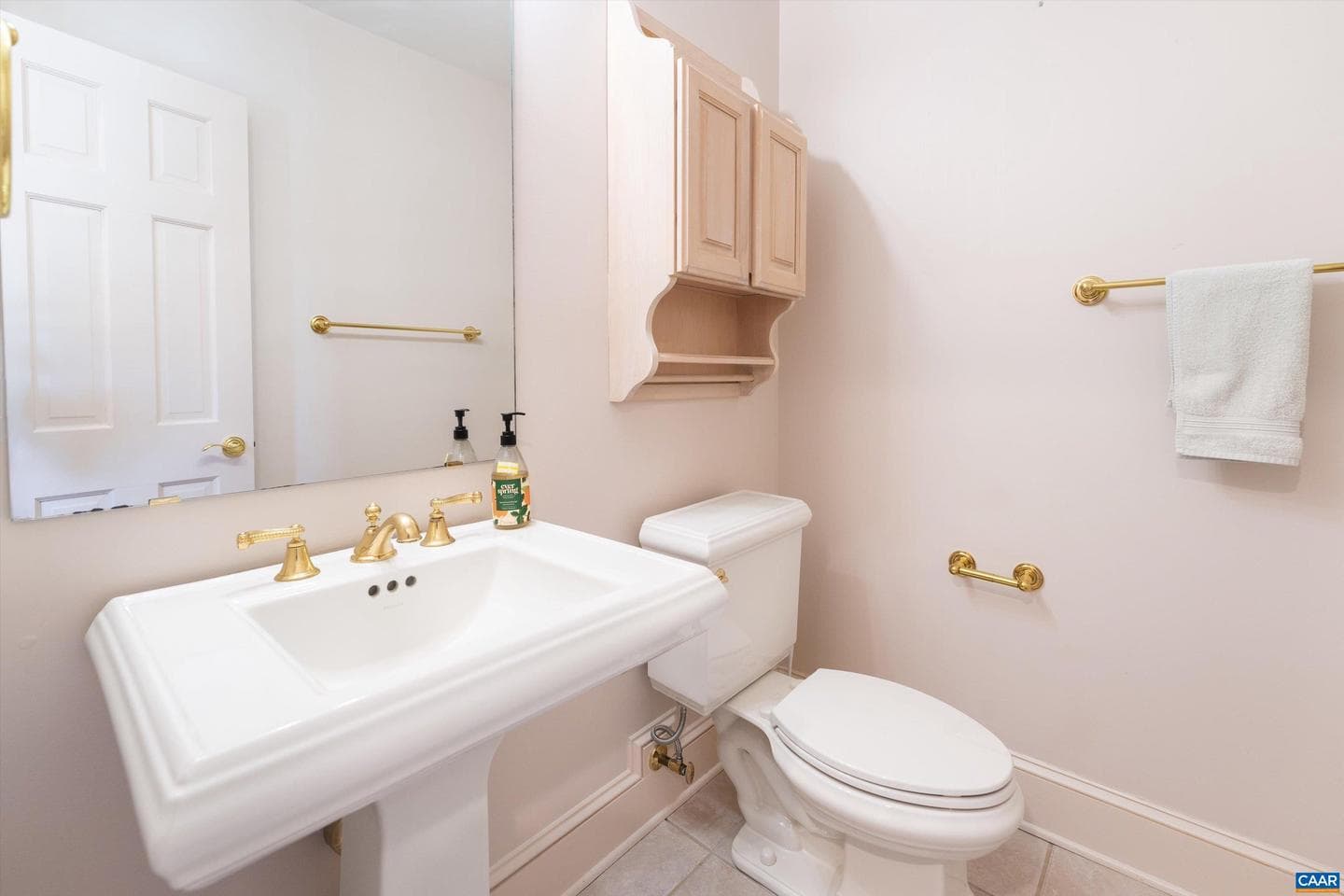 546 Three Pond Ln photo 58